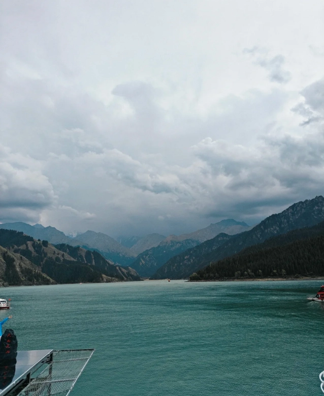 heavenly lake best photo location heavenly lake best photo location
