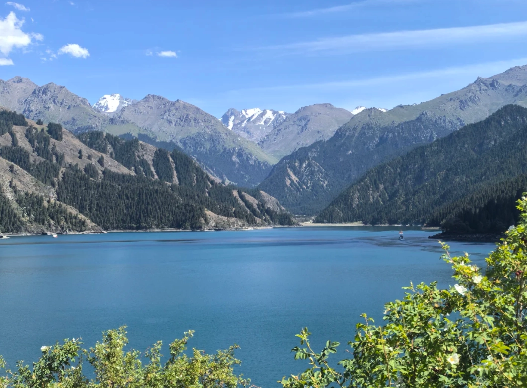 How Long to Spend at Heavenly Lake of Tianshan: Essential Time Guide