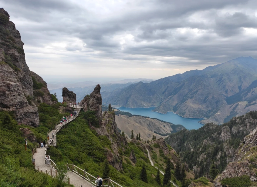 Urumqi Budget Travel: Save Big on Xinjiang Adventures