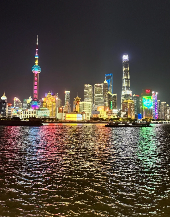 when to visit the bund shanghai