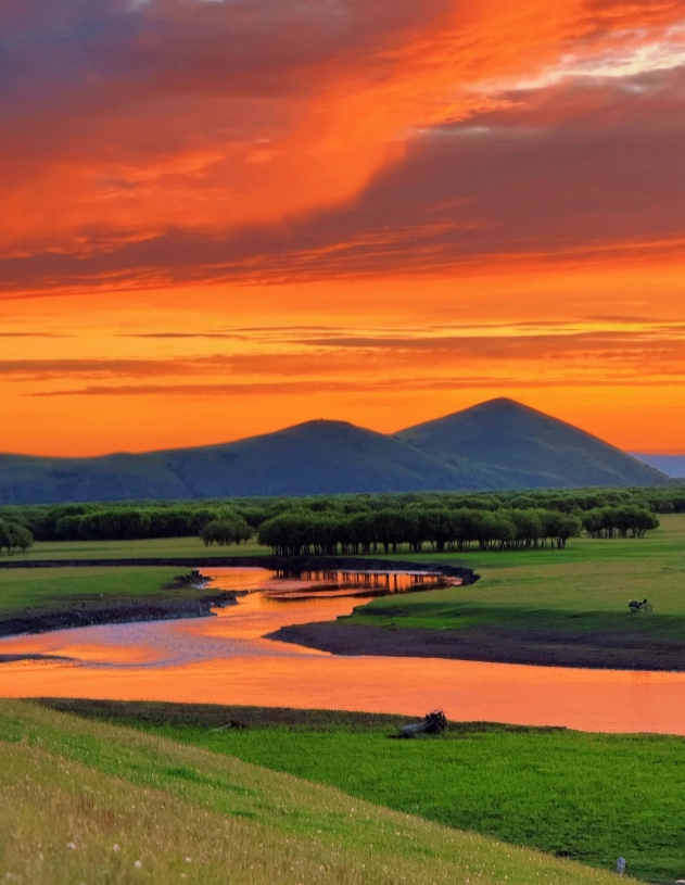 best time to visit hulunbuir grassland
