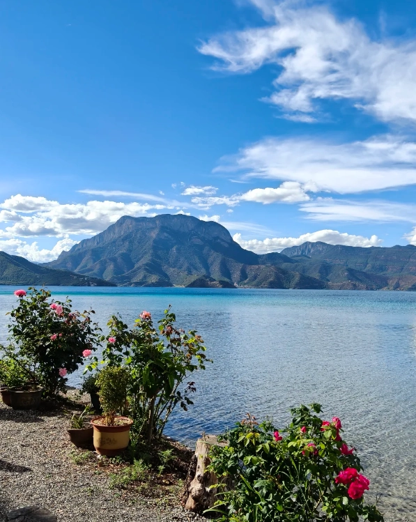 Lugu Lake 2 days Lugu Lake 2 days