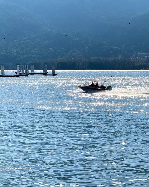 Dianchi Lake sunset viewpoints Dianchi Lake sunset viewpoints