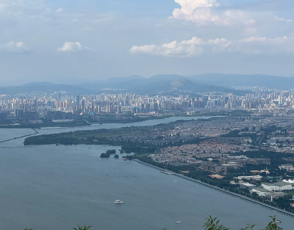 Western Hills hiking trails
