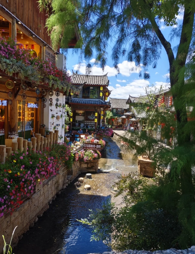 How to Get to Old Town of Lijiang from Airport: Best Routes & Tips