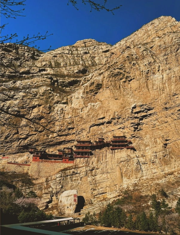 how to visit Hanging Temple