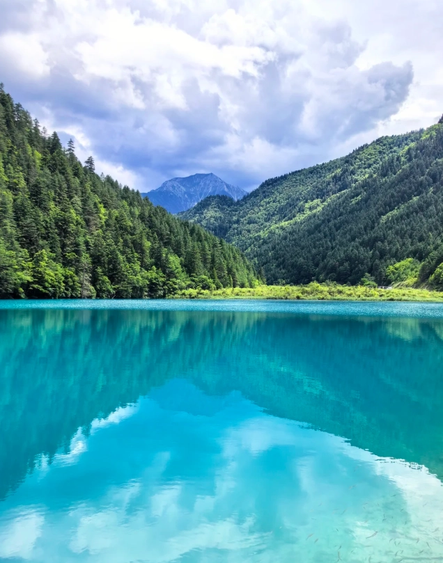 Jiuzhaigou guided tour