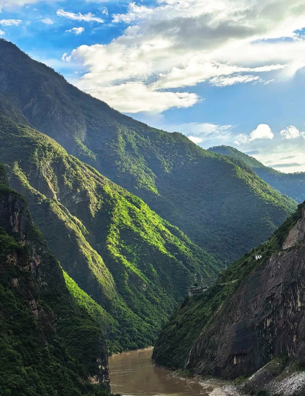 tiger leaping gorge travel tips