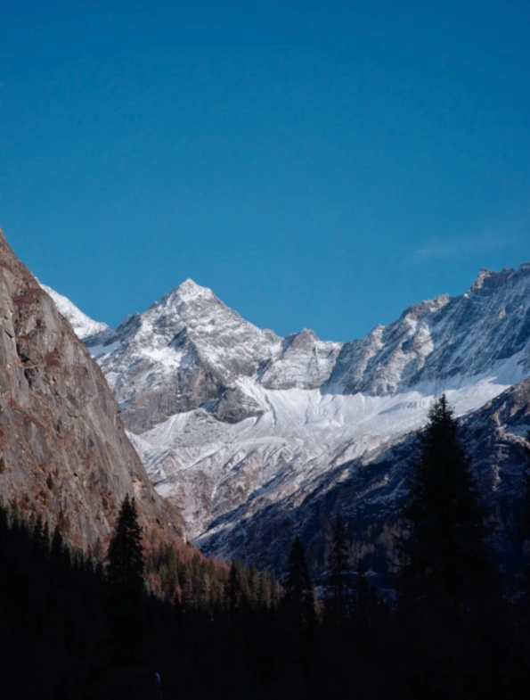 Sichuan mountain hiking tours