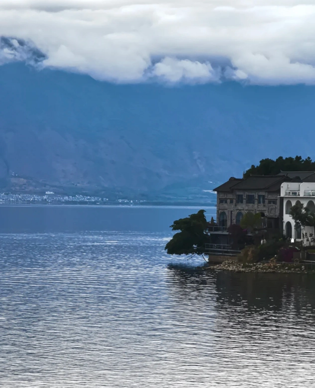 Erhai Lake boat tour Erhai Lake boat tour