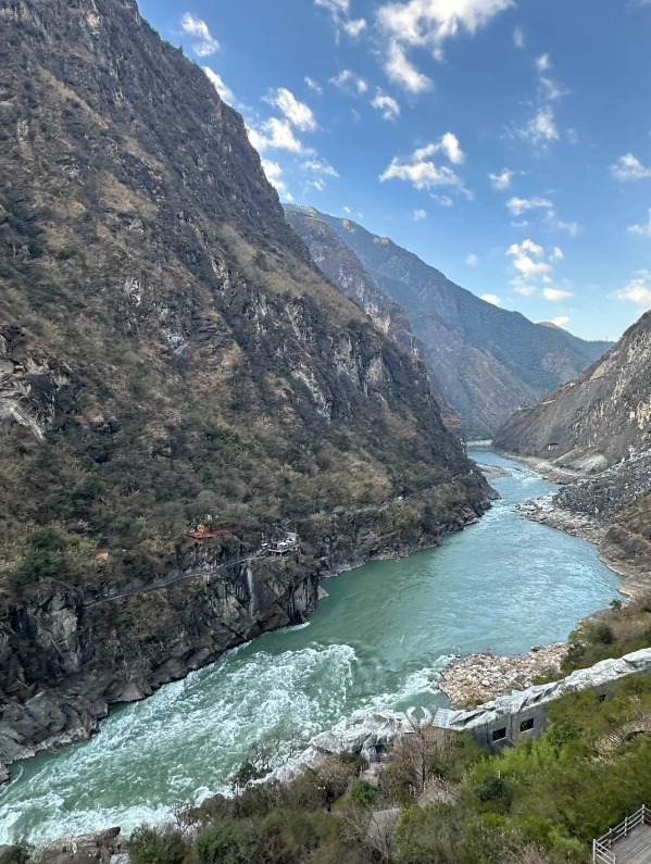 Tiger Leaping Gorge Photography Spots: Best Times & Secret Locations