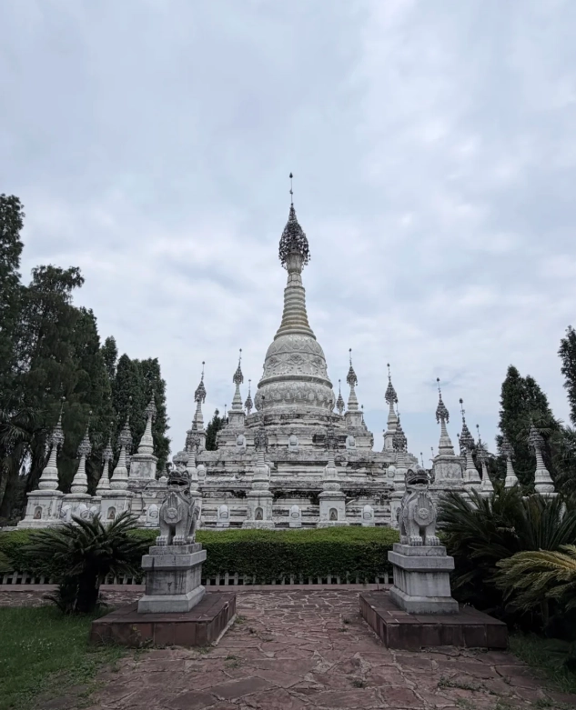 Yunnan Nationalities Village guide Yunnan Nationalities Village guide