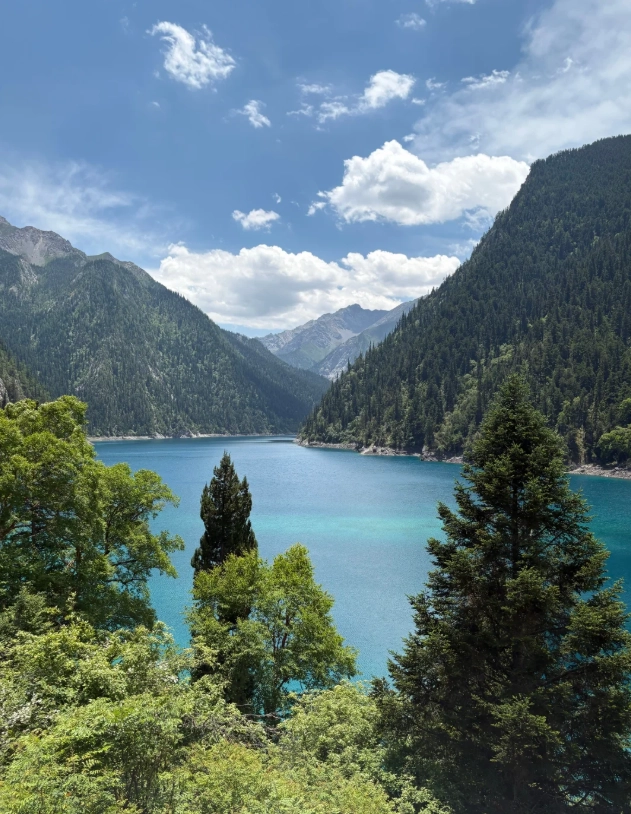 How to Get to Jiuzhaigou National Park: Beat the Crowds & Save Money