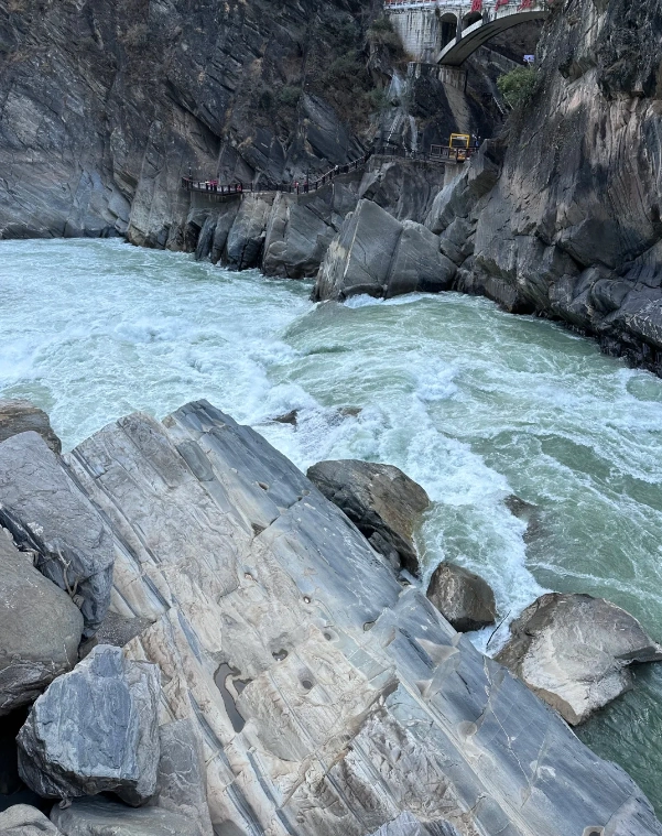 Tiger Leaping Gorge sunrise photography