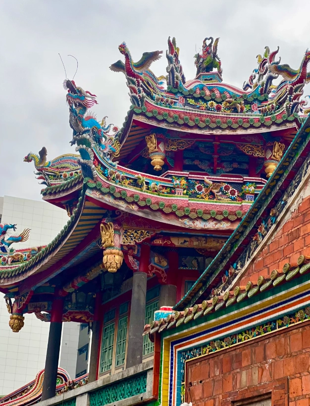 best time to visit Longshan Temple best time to visit Longshan Temple