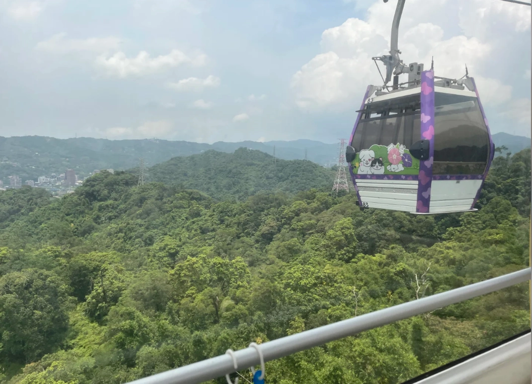 best time to hike Elephant Mountain