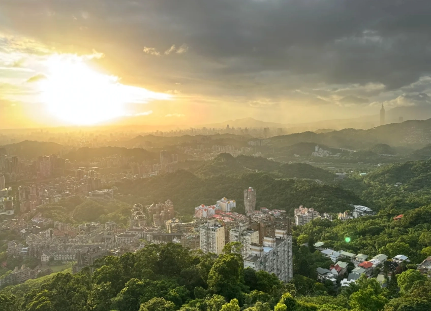 Is Maokong worth visiting: Honest pros, cons & tips