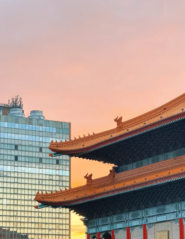 what to see in Chiang Kai-shek Memorial Hall