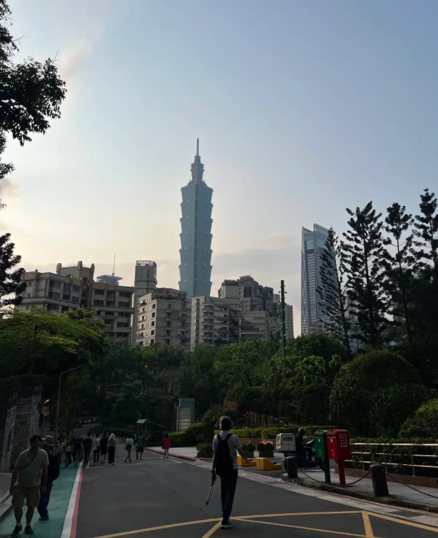 xiangshan hiking taipei 101 xiangshan hiking taipei 101