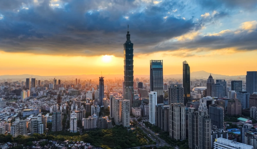 Best Taipei Itinerary: Skip the Crowds & Save Money