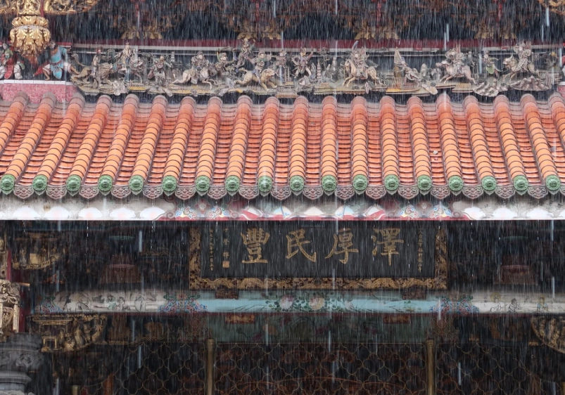 when to visit Longshan Temple when to visit Longshan Temple