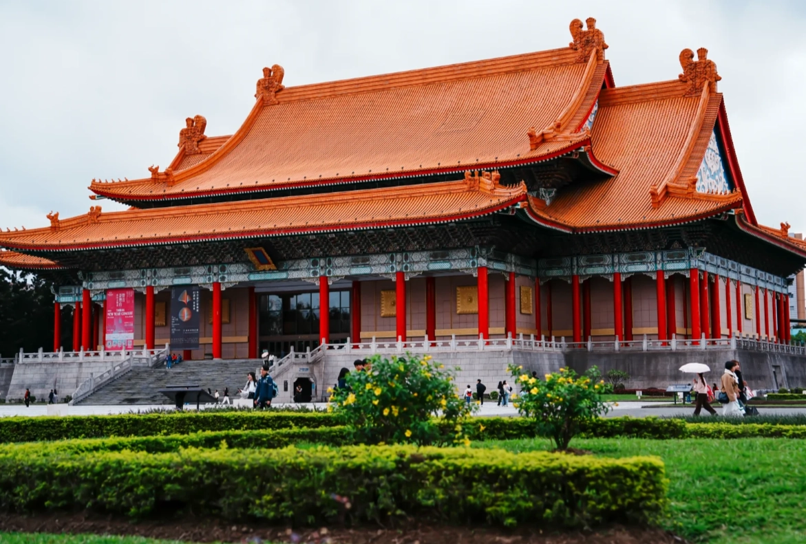 How to Visit Chiang Kai-shek Memorial Hall: Insider Tips for a Hassle-Free Trip