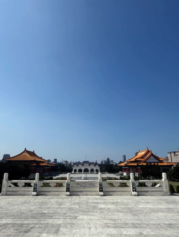 visiting Chiang Kai-shek Memorial Hall visiting Chiang Kai-shek Memorial Hall
