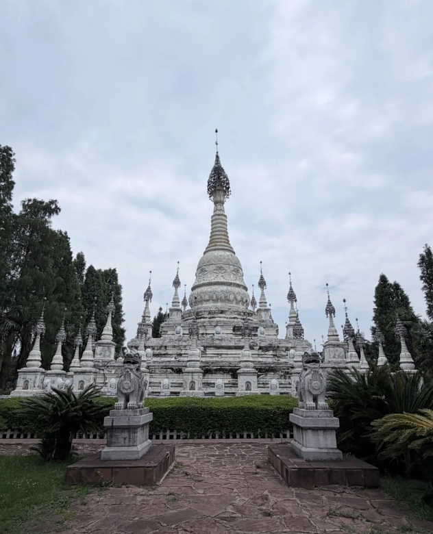 Kunming ethnic village tickets