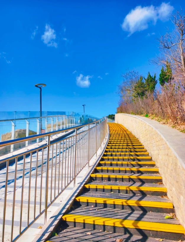 Qingdao coastline walk