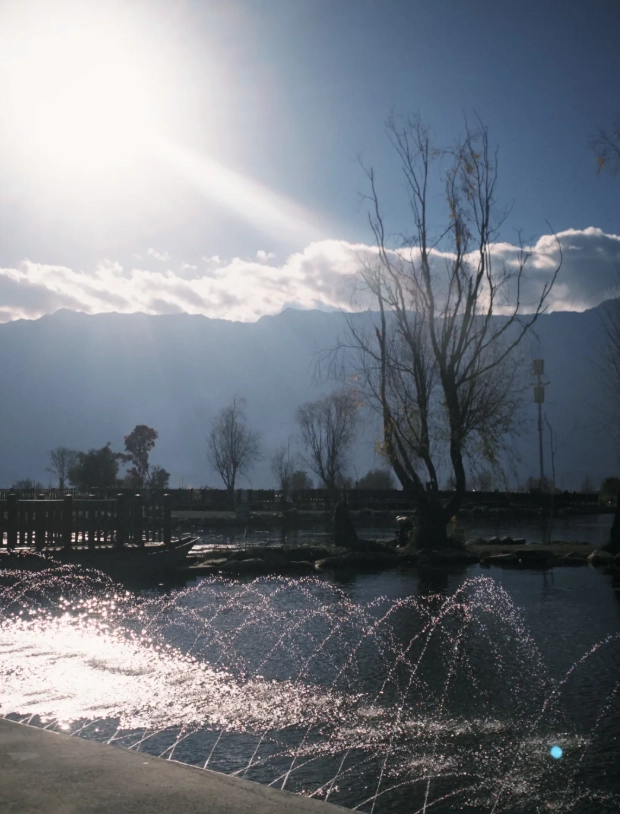 how to get to Erhai Lake from Dali