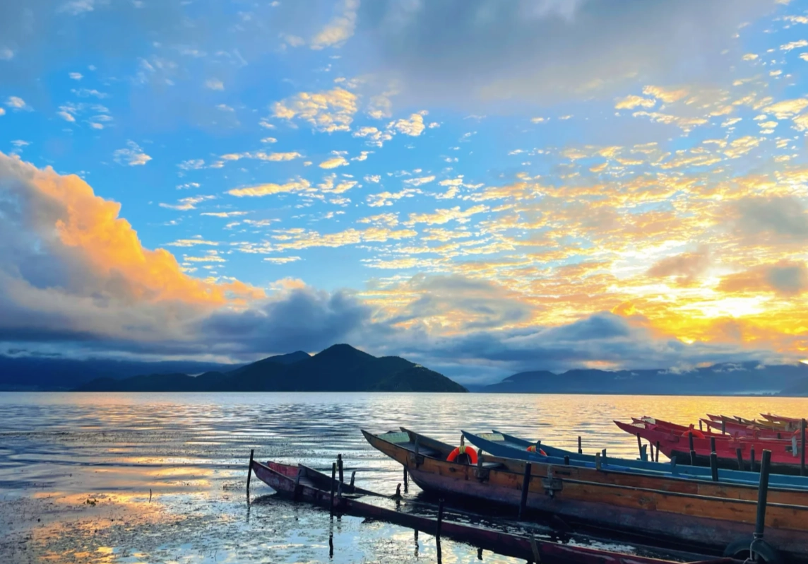 Lijiang to Lugu Lake Lijiang to Lugu Lake
