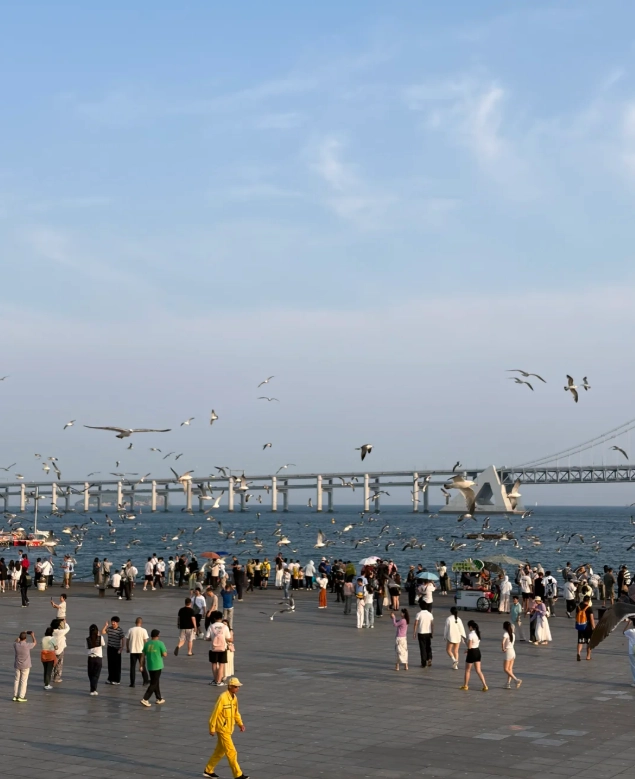 Xinghai Square metro Xinghai Square metro