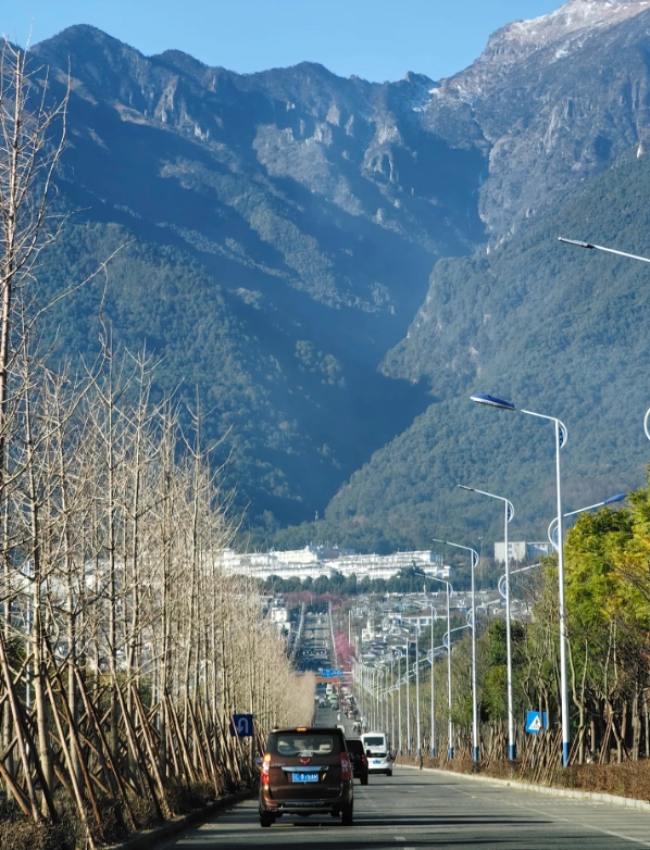 Cangshan hiking trails Cangshan hiking trails