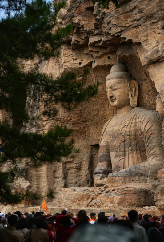 Yungang Grottoes Guided Tour: Skip Crowds & Save Money