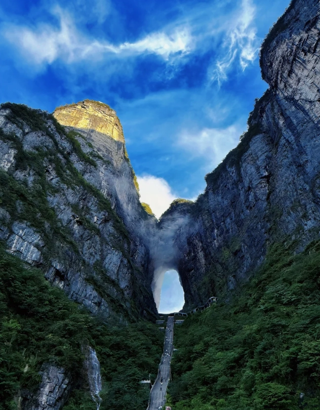 How to Buy Tianmen Mountain Tickets Online: Skip the Queue & Save Time