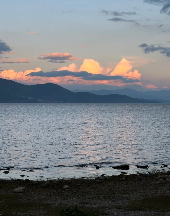 Erhai Lake travel tips Erhai Lake travel tips