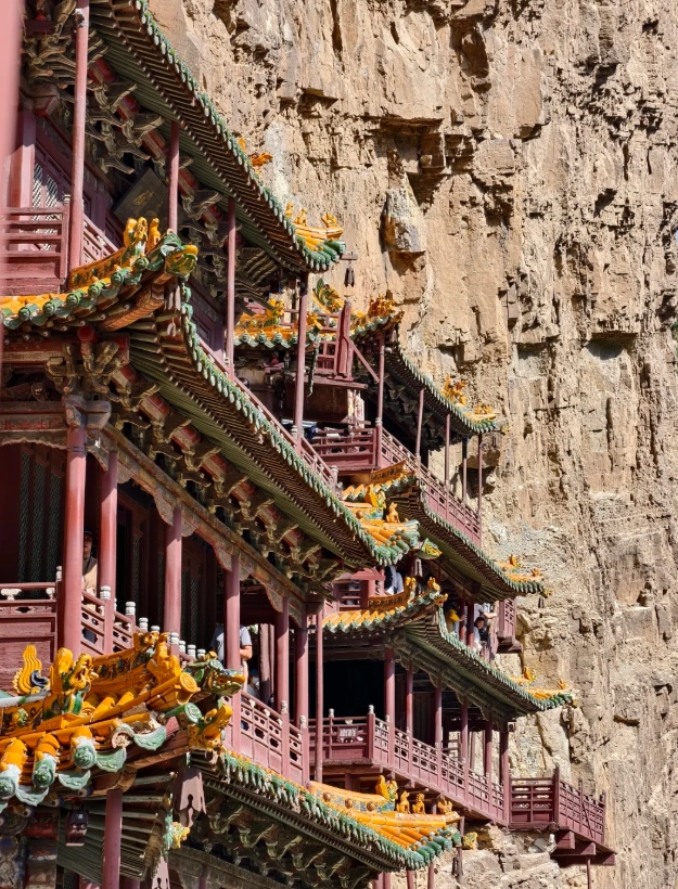 best time to photograph Hanging Temple best time to photograph Hanging Temple