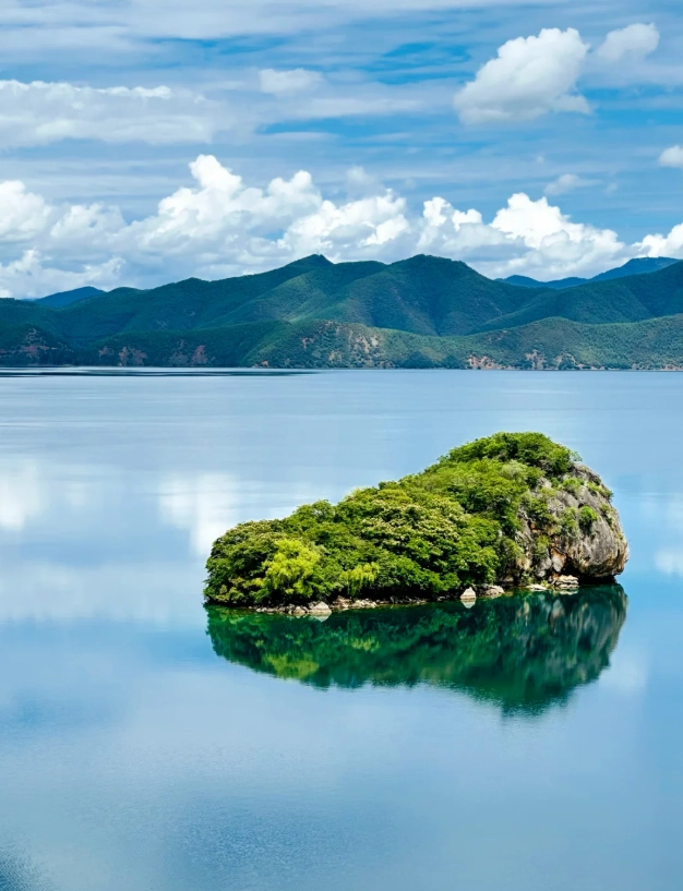 lugu lake from Lijiang lugu lake from Lijiang