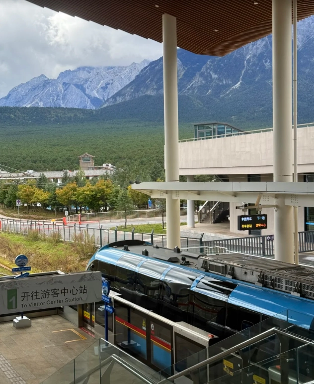 How to Get to Yulong Snow Mountain: 3 Best Ways from Lijiang (No Scams)