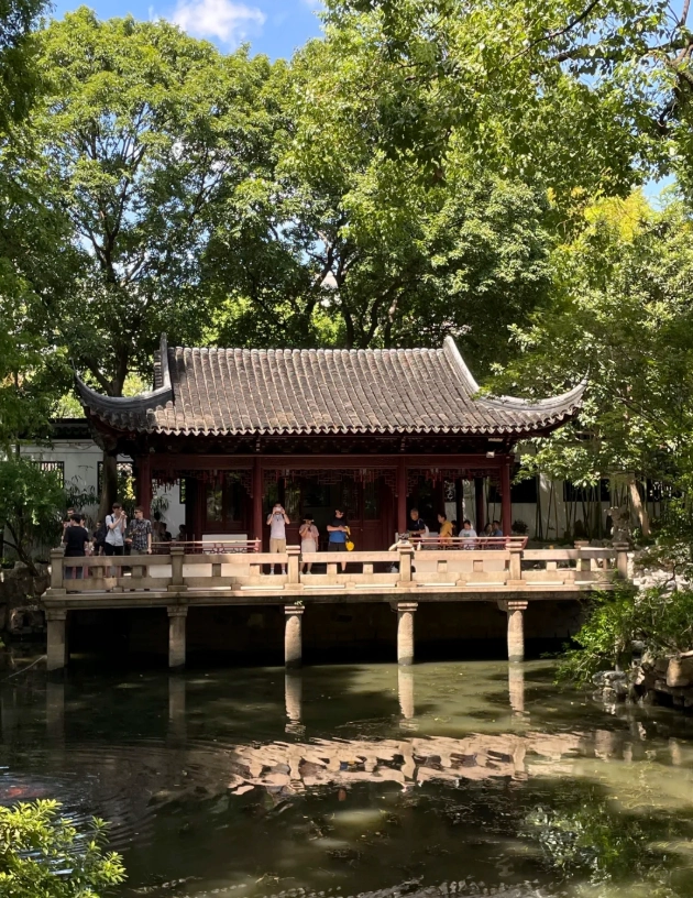 Yu Garden crowd seasons Yu Garden crowd seasons