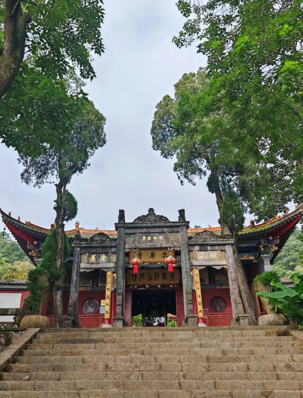 Western Hills day trip itinerary