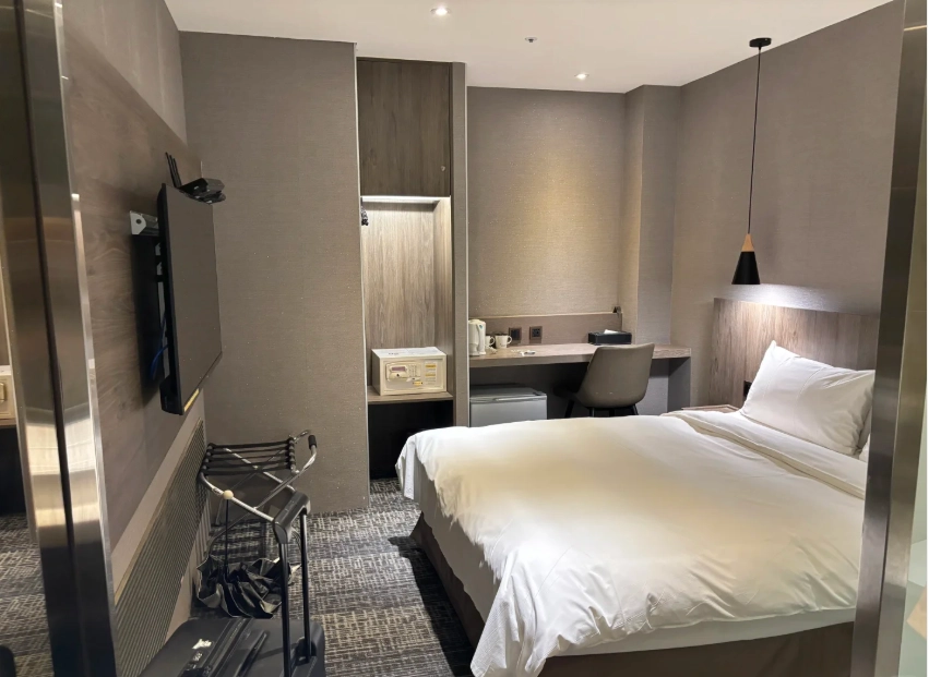Where to Stay Near Maokong: Best Areas & Hotels for Tea Lovers