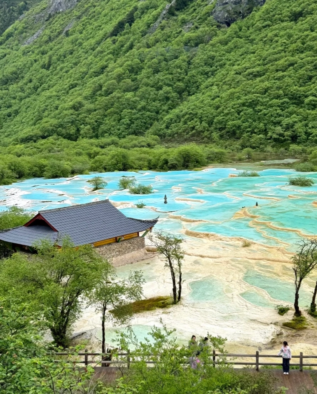 Huanglong opening hours