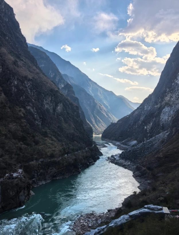 tiger leaping gorge trail