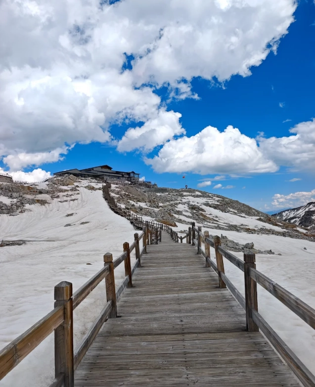 How to Visit Dagu Glacier: Insider Tips for Foreign Travelers