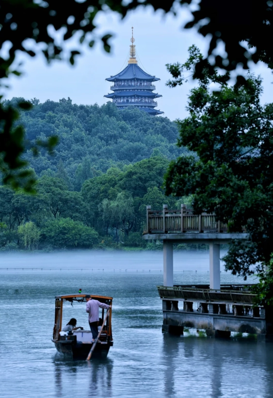 avoid crowds west lake avoid crowds west lake