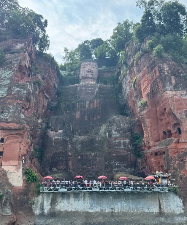 Leshan Giant Buddha from Chengdu Leshan Giant Buddha from Chengdu