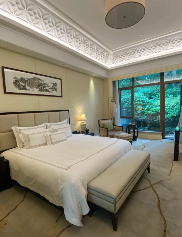 where to stay in hangzhou china