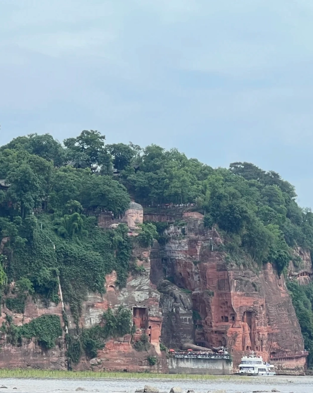 Leshan Giant Buddha alone Leshan Giant Buddha alone