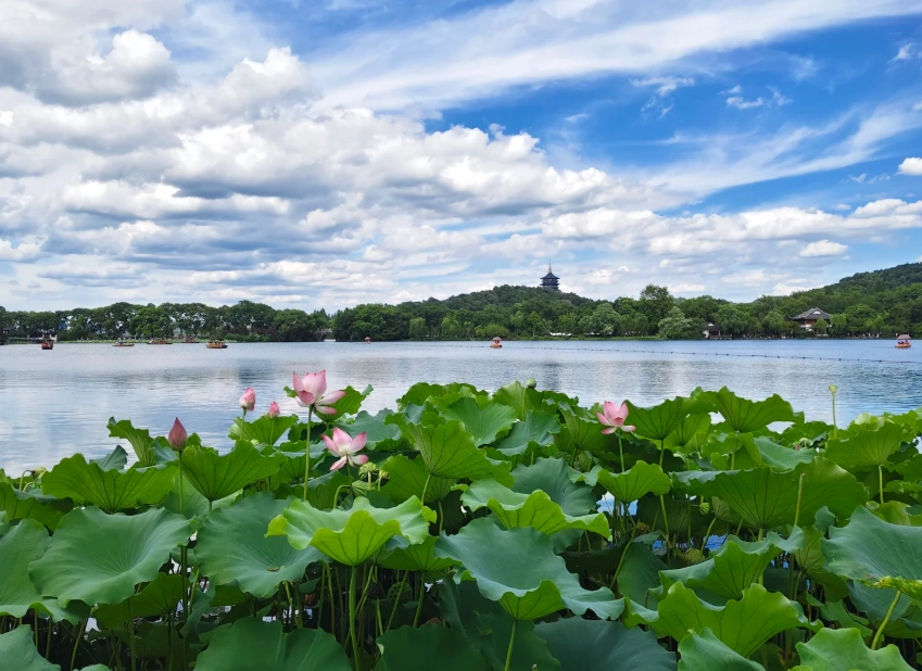West Lake travel tips